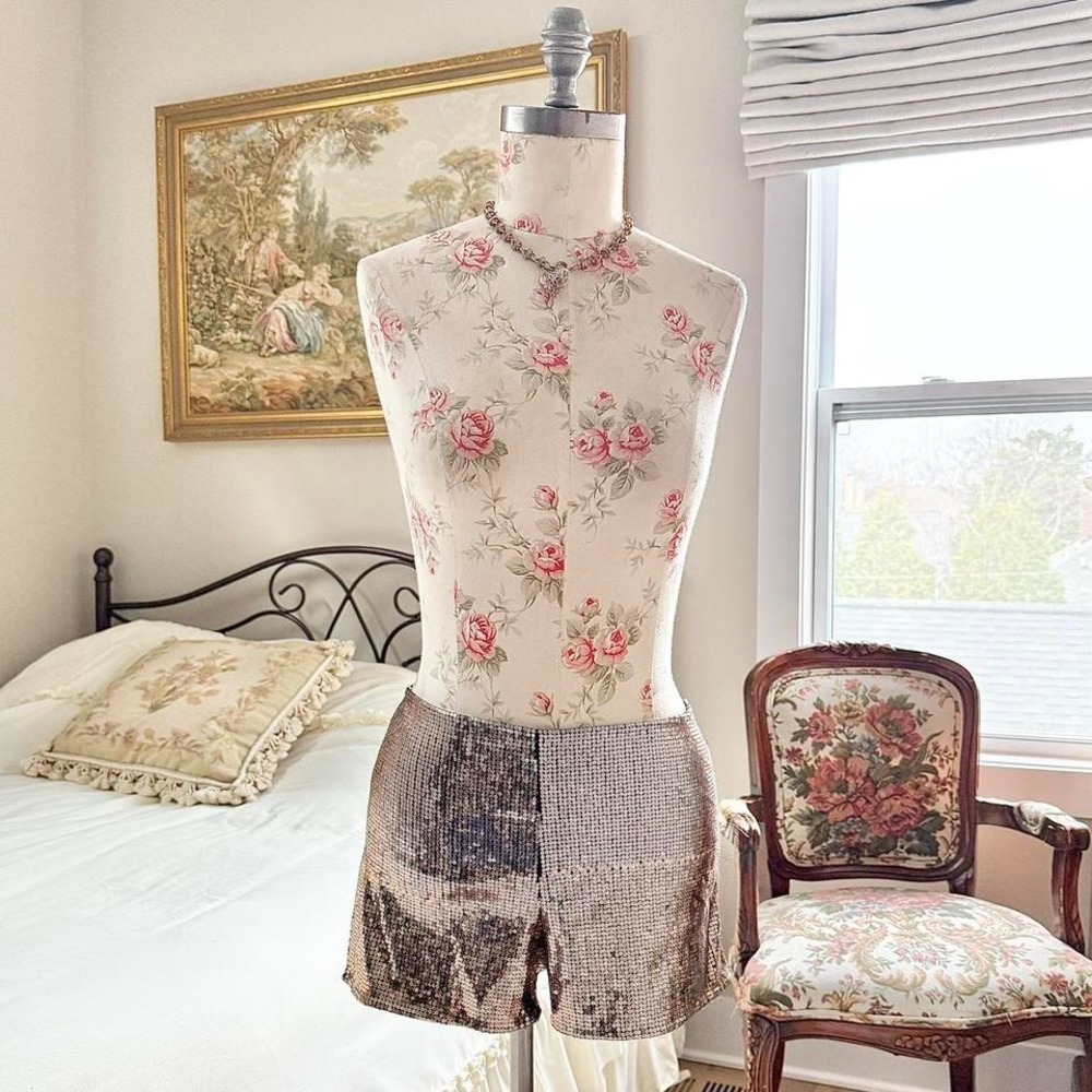 Gold sequin‎ mini shorts